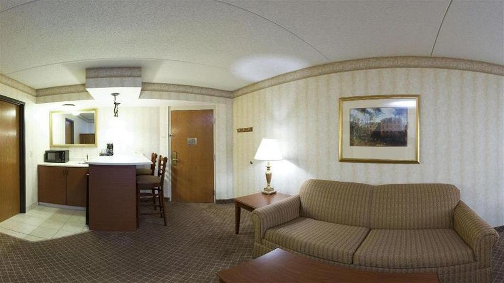 Best Western Okemos/East Lansing Hotel & Suites Exterior foto